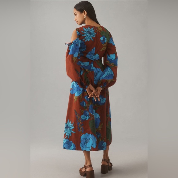 NWT Farm Rio Long-Sleeve V-Neck Midi Dress - Size Medium - Picture 2 of 15